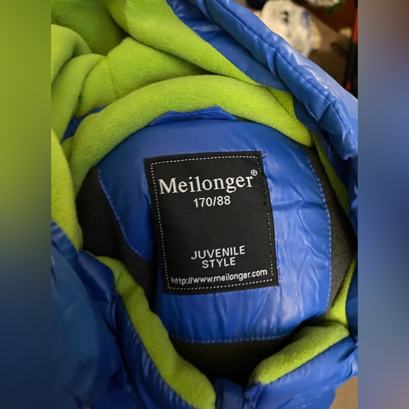 Coat - Picture 3 of 3